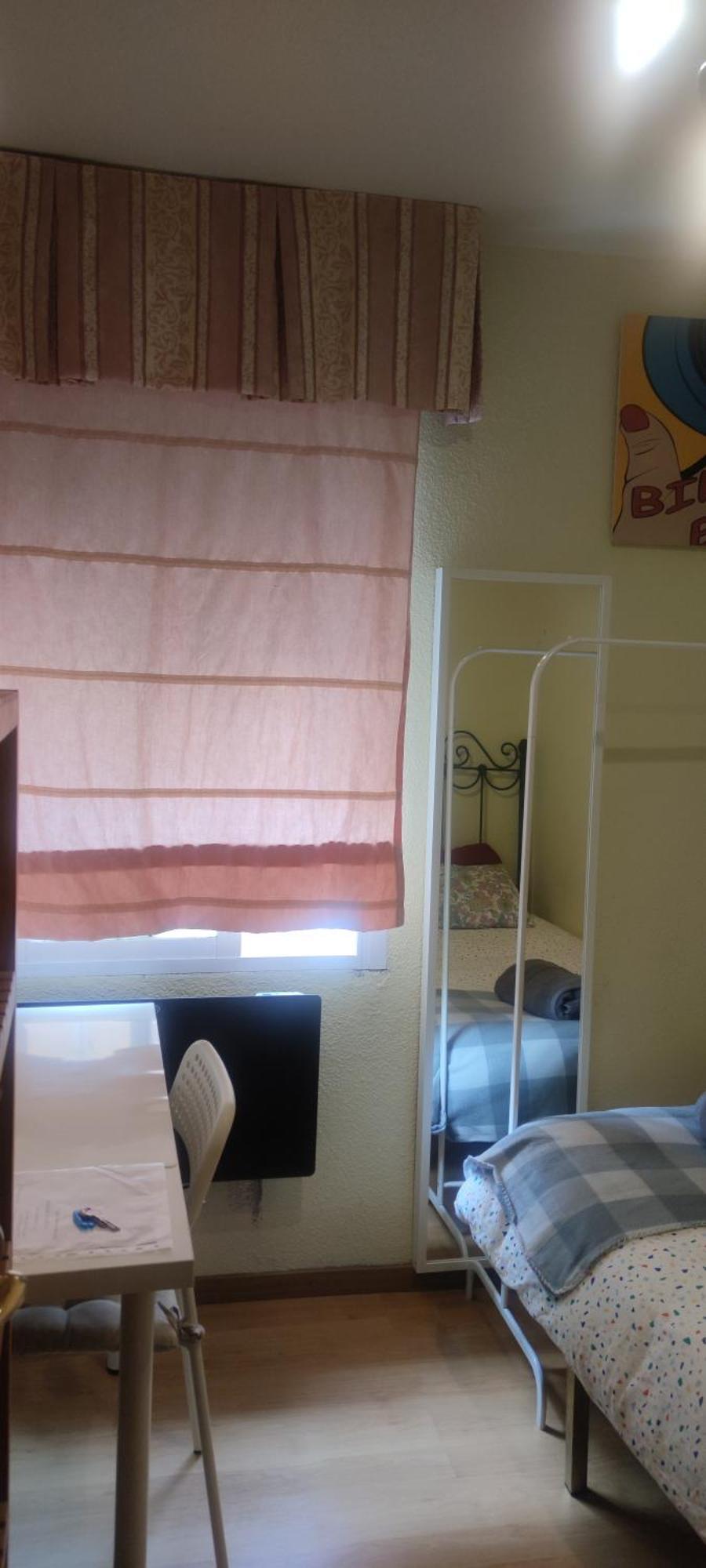 Habitacion Individual En Apartamento Centrico Madrid Oda fotoğraf